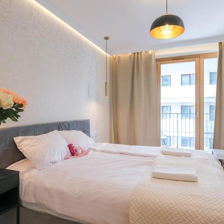 Luxury Apartment Free Parking Wawel Castle 2 Minutes Cracóvia Exterior foto